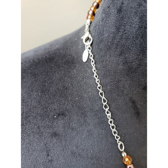 Vintage Amber Glass Bead Necklace with Teardrop Pendant and Gold Accents - Picture 5 of 6